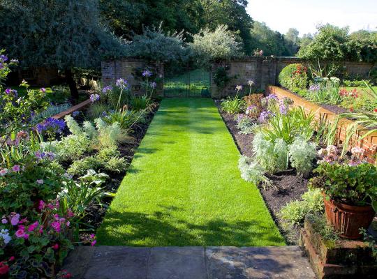 A Hampshire Garden